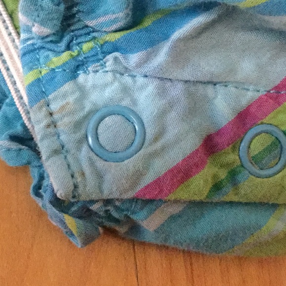 Carter’s ruffled summer bodysuit 12m 🐠 - Picture 2 of 3